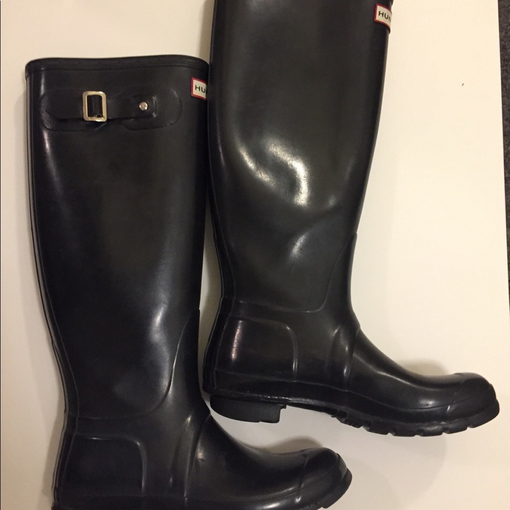 Black hunter rain boots